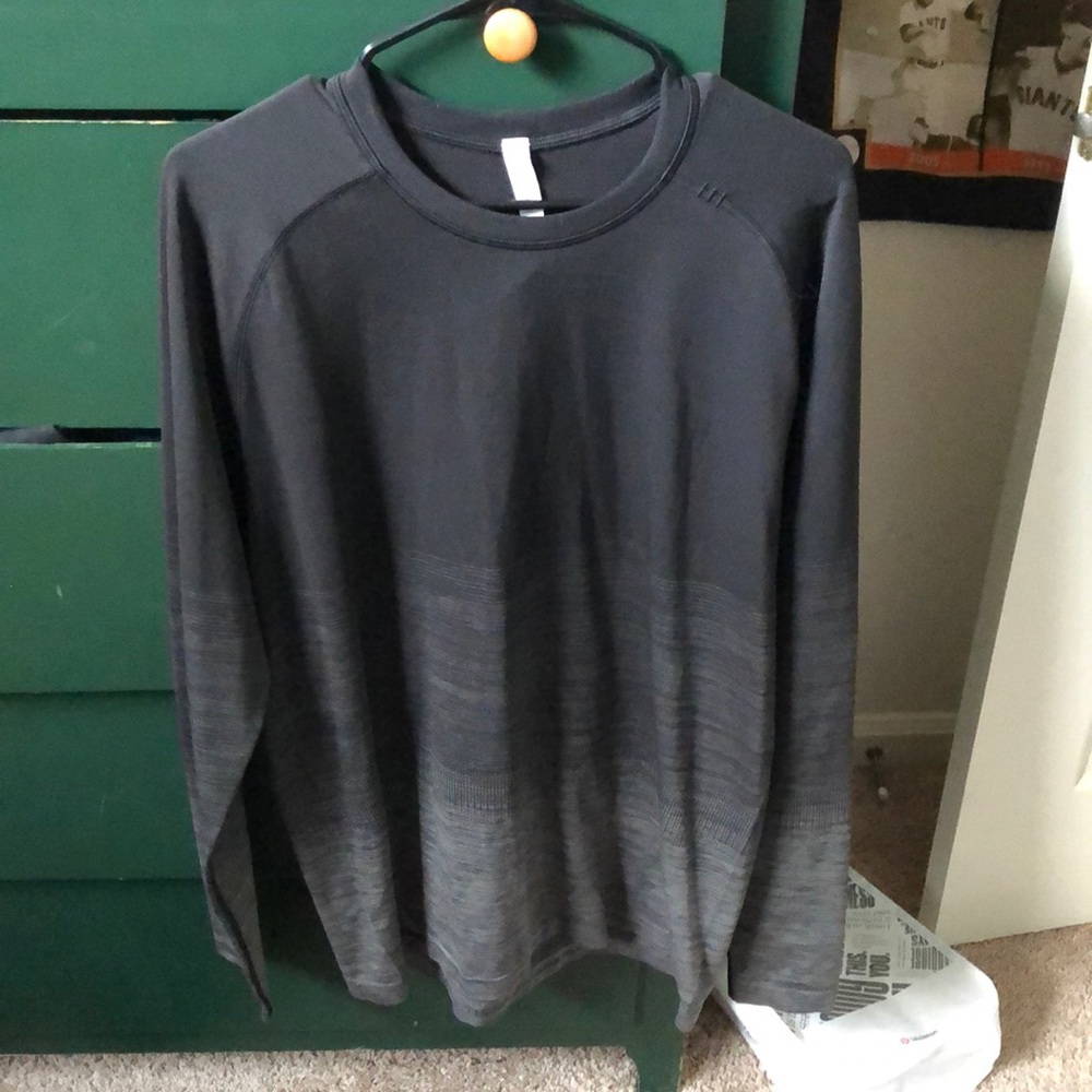 Lululemon metal vent tech long sleeve